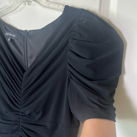 Jones New York Dress Black V-Neck Ruched and Lined Midi Dress Size 14 - Picture 3 of 9